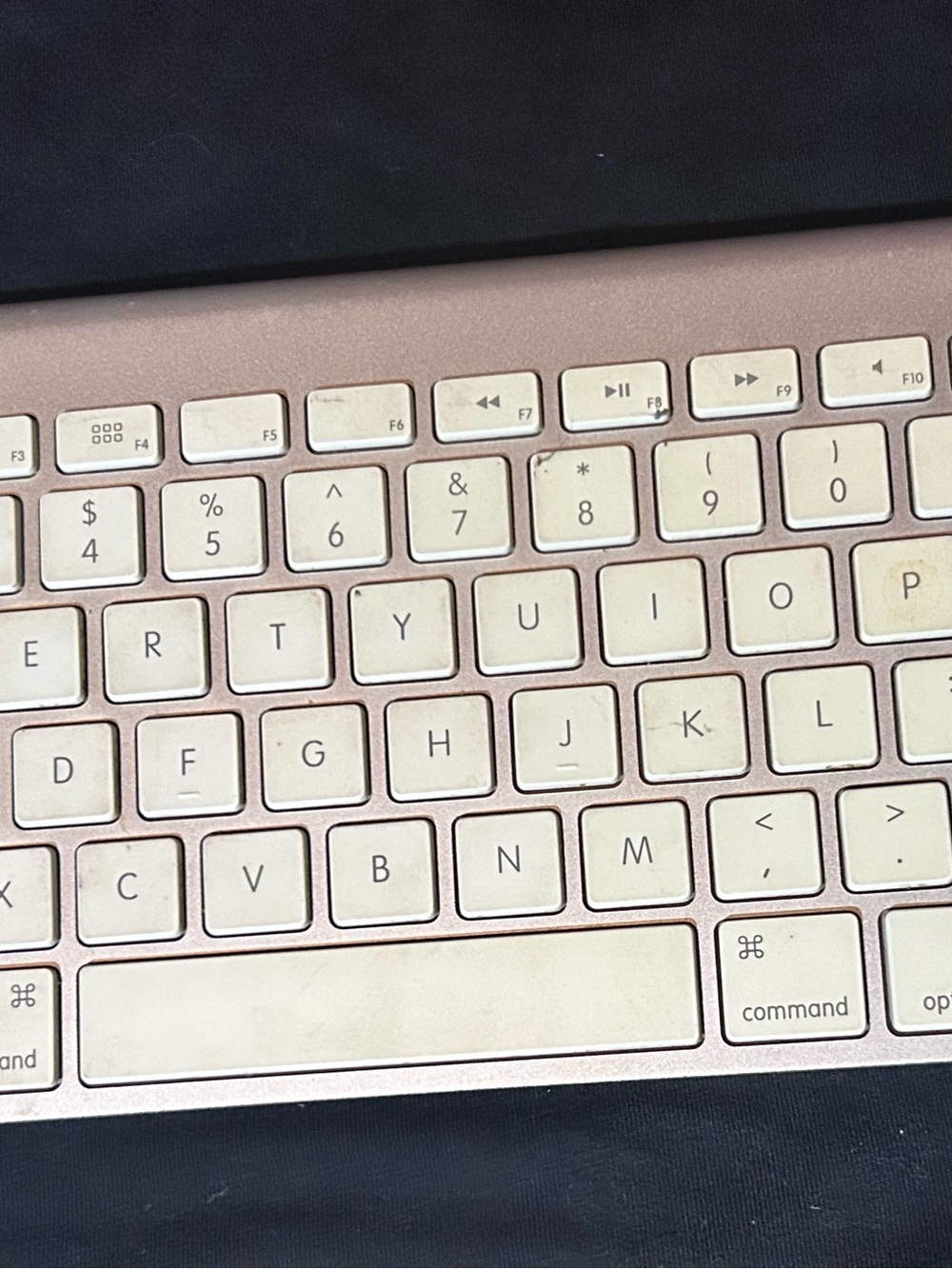 Apple Battery Powered Wireless Keyboard Model A1314 Tested